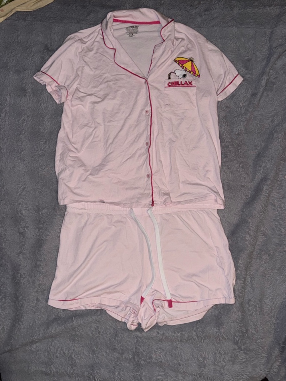 Peanuts Pink 'Chillax' Short Pajama Set with Umbrella Snoopy Detail